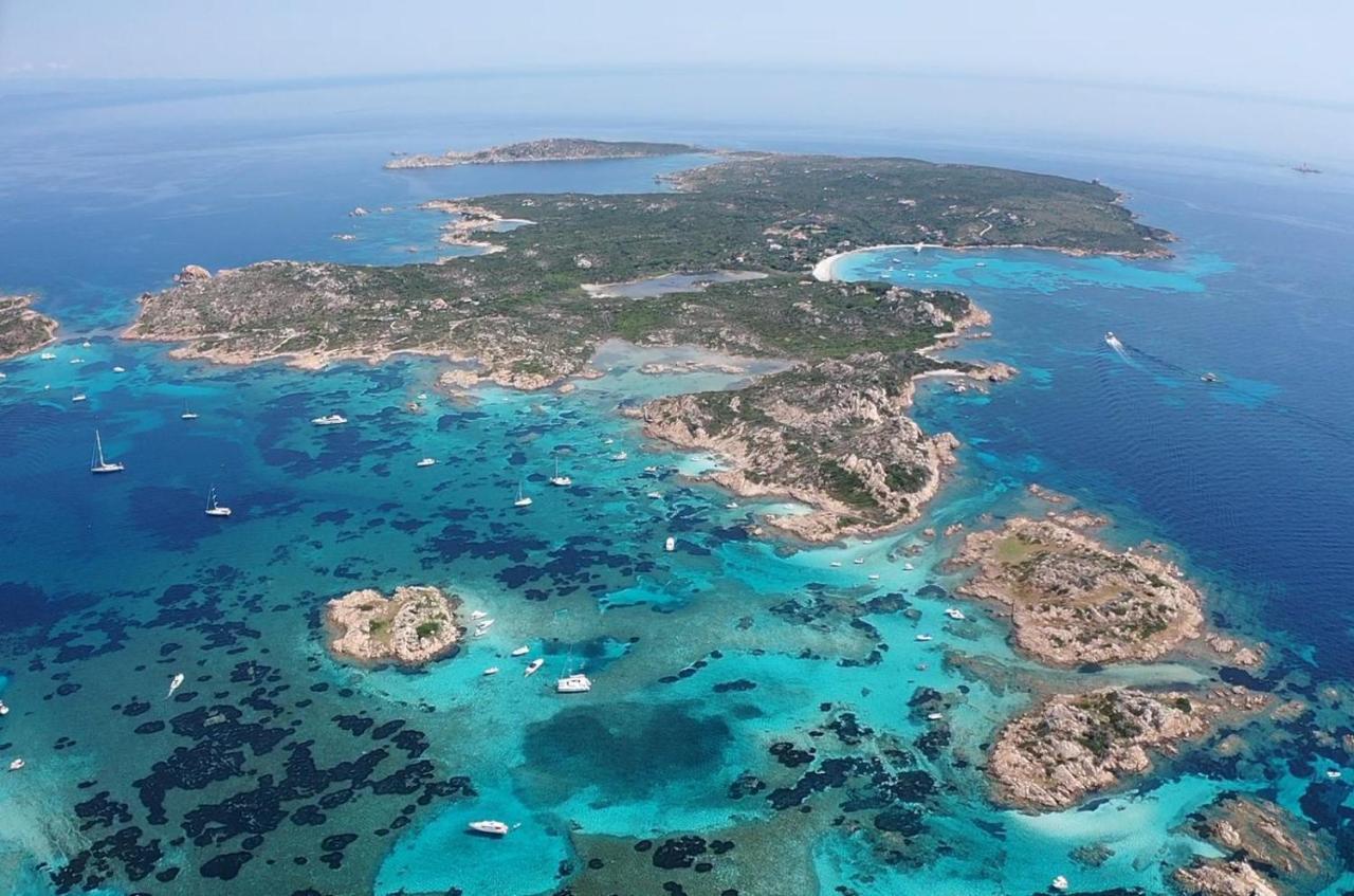 Hotel Villa Del Parco La Maddalena  Dış mekan fotoğraf