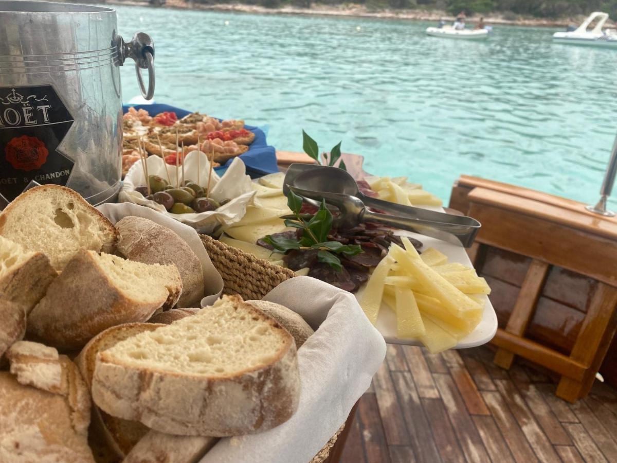 Hotel Villa Del Parco La Maddalena  Dış mekan fotoğraf