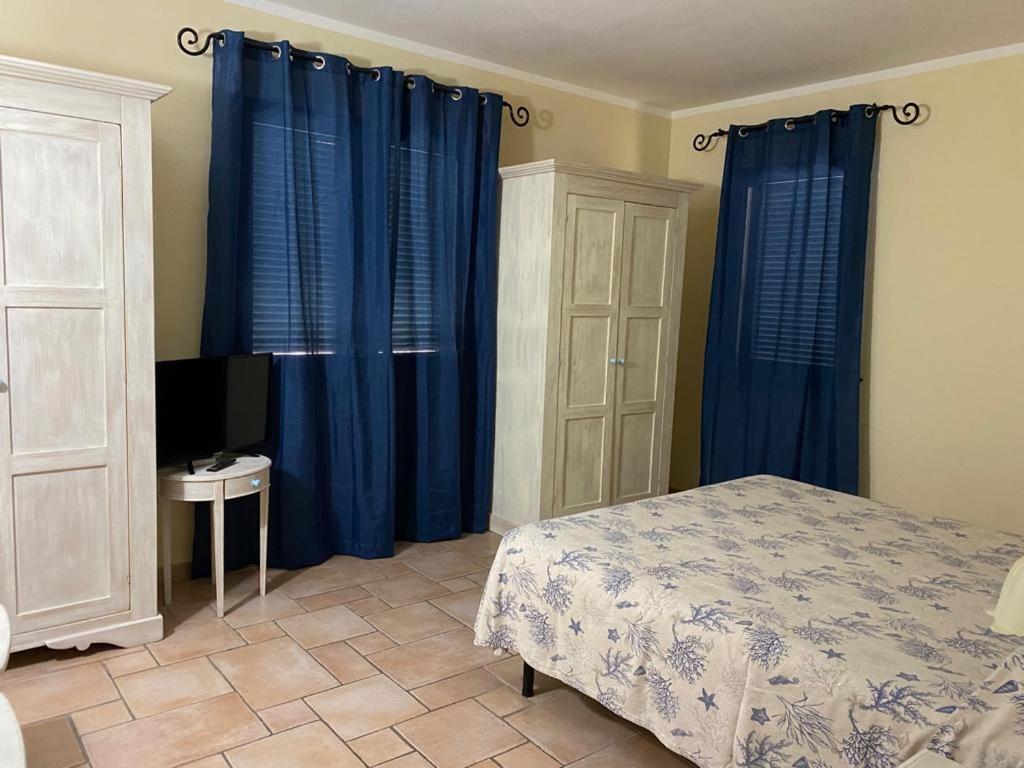 Hotel Villa Del Parco La Maddalena  Dış mekan fotoğraf