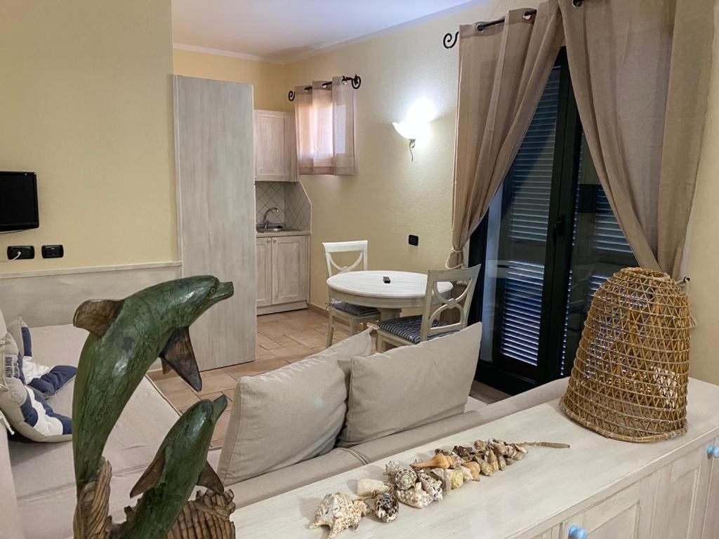Hotel Villa Del Parco La Maddalena  Dış mekan fotoğraf
