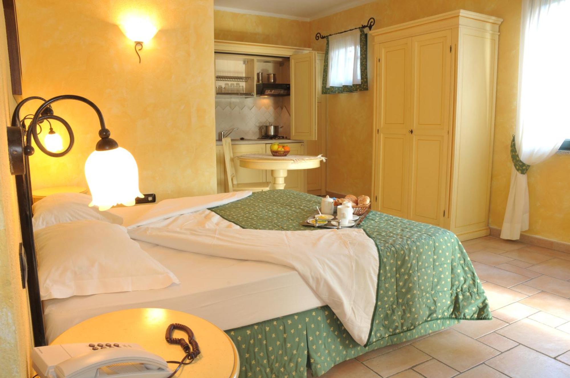Hotel Villa Del Parco La Maddalena  Dış mekan fotoğraf