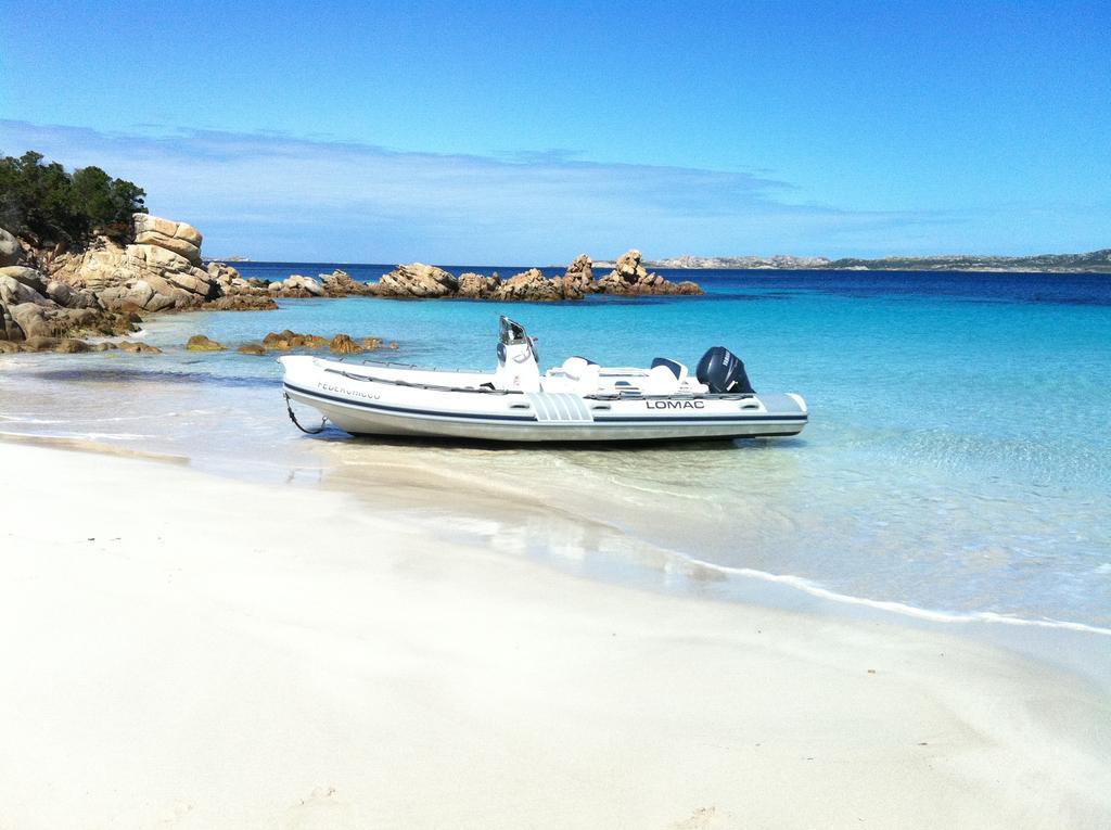 Hotel Villa Del Parco La Maddalena  Dış mekan fotoğraf